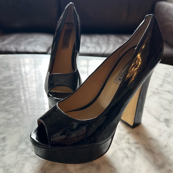 Steve Madden Shoes - Steve Madden Black Platform Chunky Heel Pump